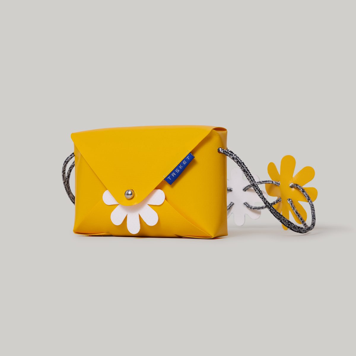 Kids bag in yellow