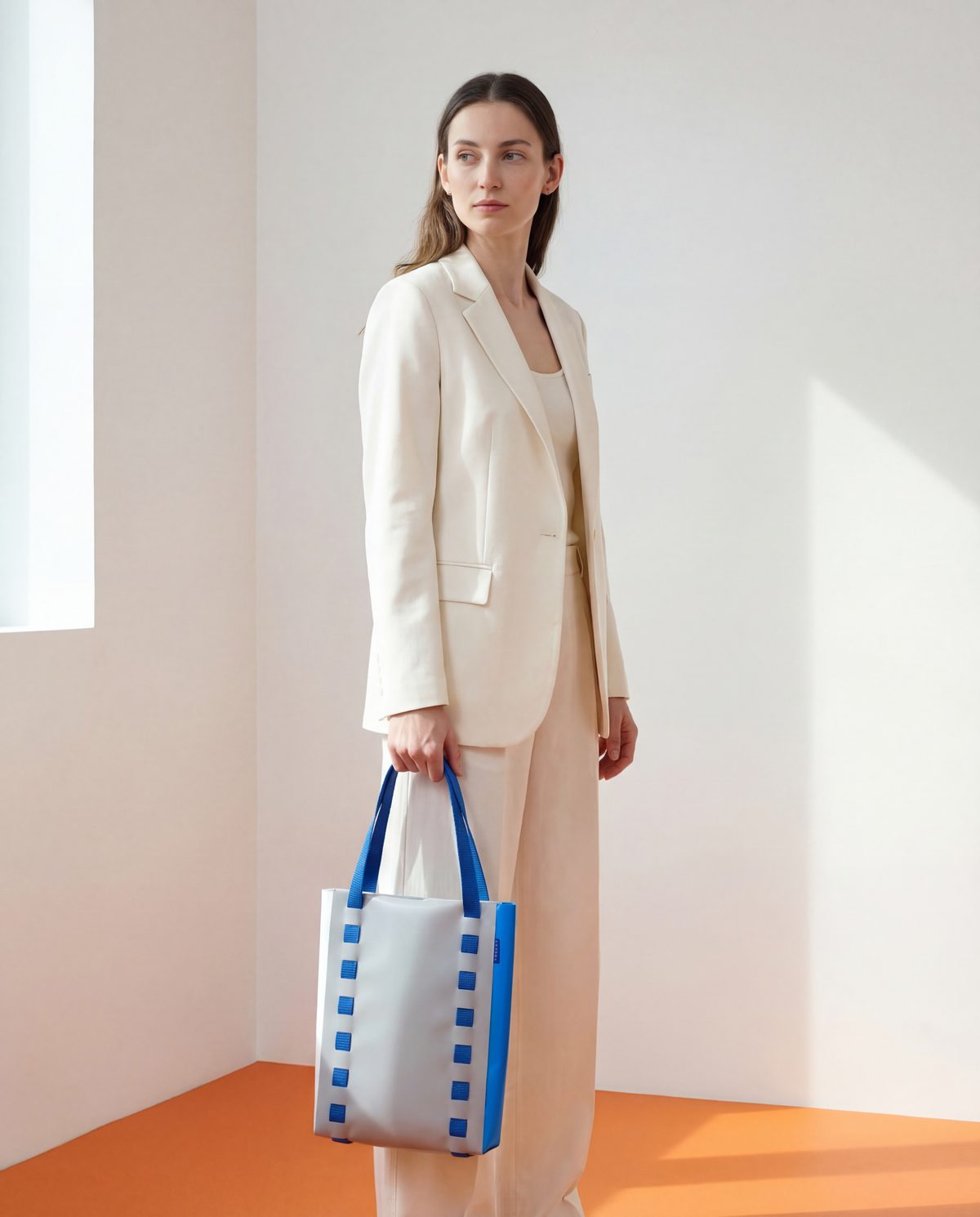 Shoulder bag in grey